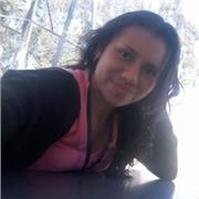 Psicóloga profesional imparte clases de humanidades para niños y jóvenes